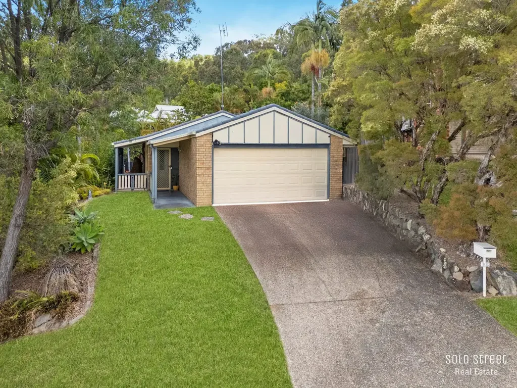 32 Capricorn Drive, Pacific Pines, QLD 4211