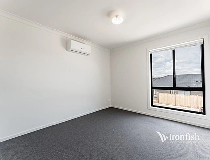 15 Khan Boulevard, Clyde North, Traralagon , 4 침실, 2 욕실, Townhouse