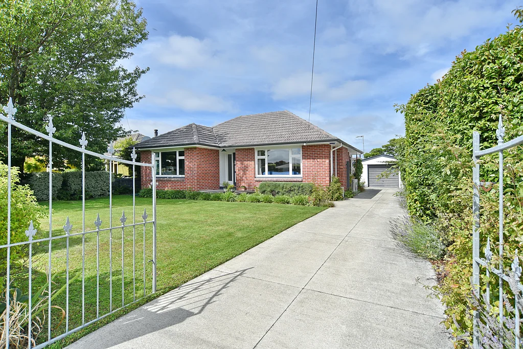 111 Isleworth Road, Bishopdale, Christchurch, Canterbury