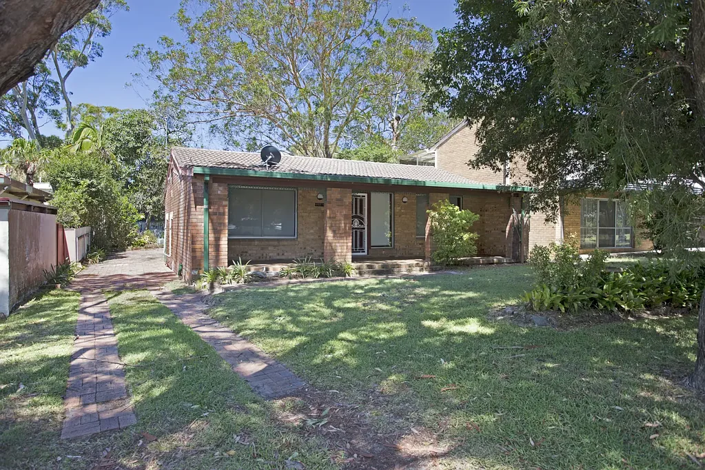 Hawks Nest 2 Slaapkamer VENDORS MOTIVATED TO SELL - OFFERS WANTED