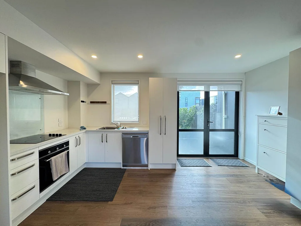 Modern 2 Bedrooms in Mangere