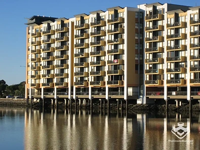 Varsity Lakes 1房  STUDENT ACCOMMODATION INVESTMENT OPPORTUNITY