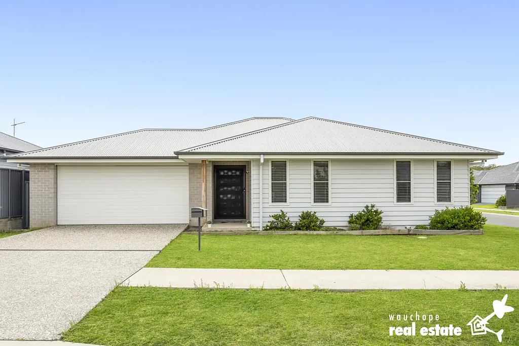 89 Sovereign Drive, Thrumster, NSW 2444