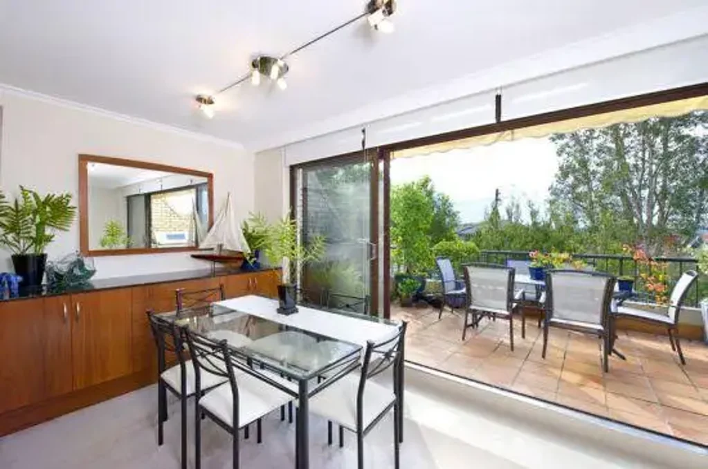 MODERN NORTH FACING APARTMENT