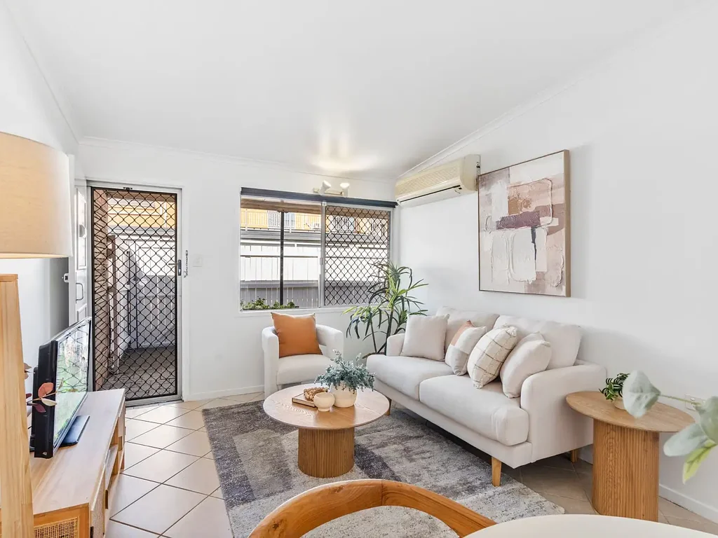 2/11 Crichton Street, Yeerongpilly, QLD 4105