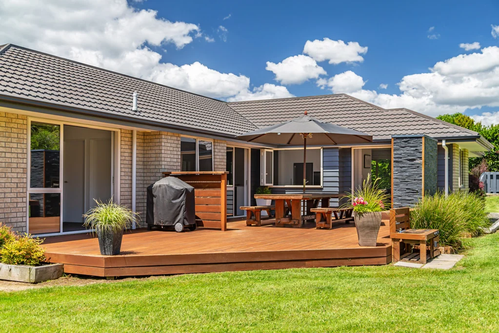 Ohau 4 Bedroom Modern comfort in a private rural setting