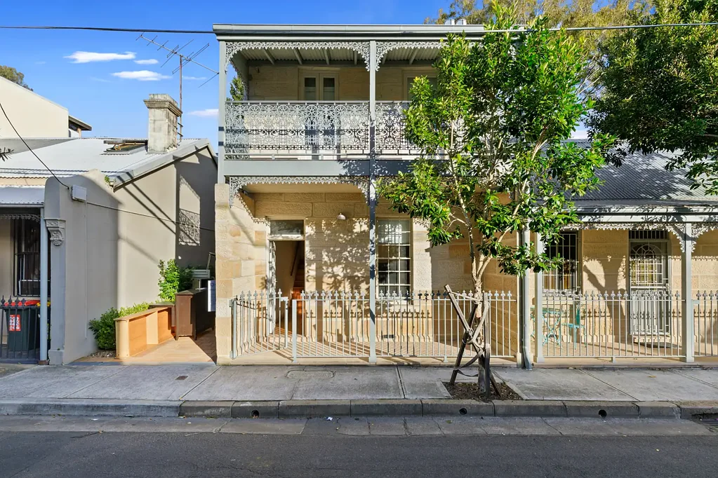 Private 2-Bedroom House with Modern Amenities in Prime Location