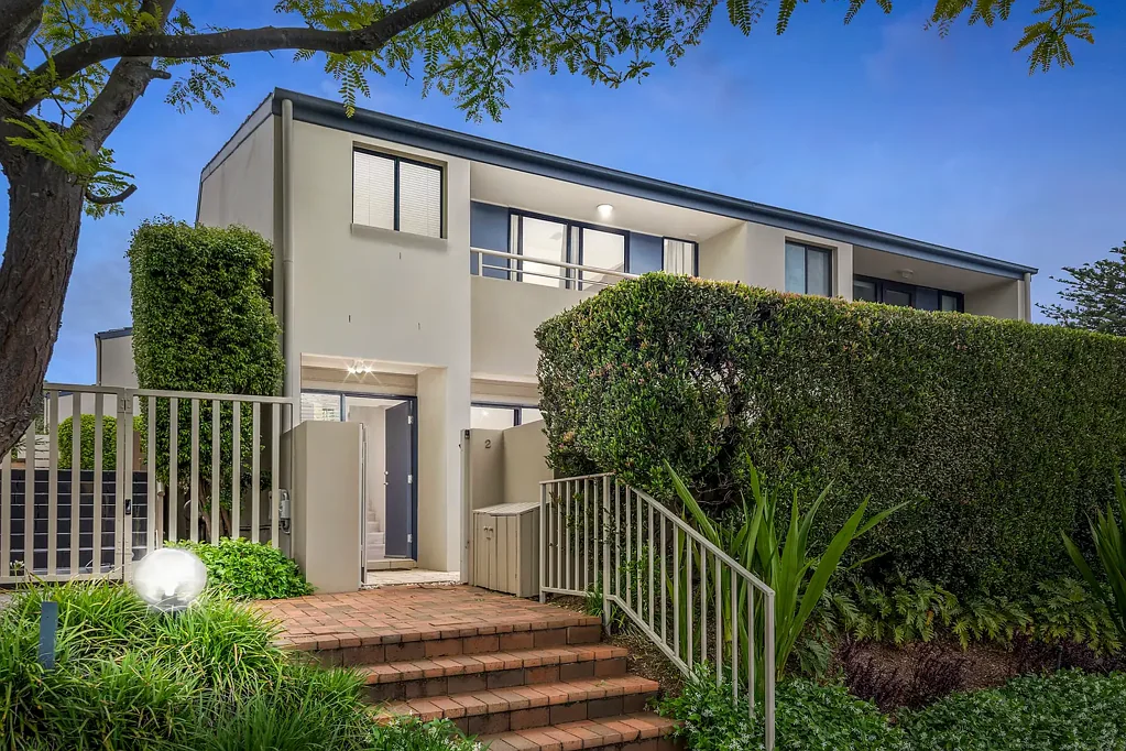 2/28-30 South Creek Road, Dee Why, NSW 2099