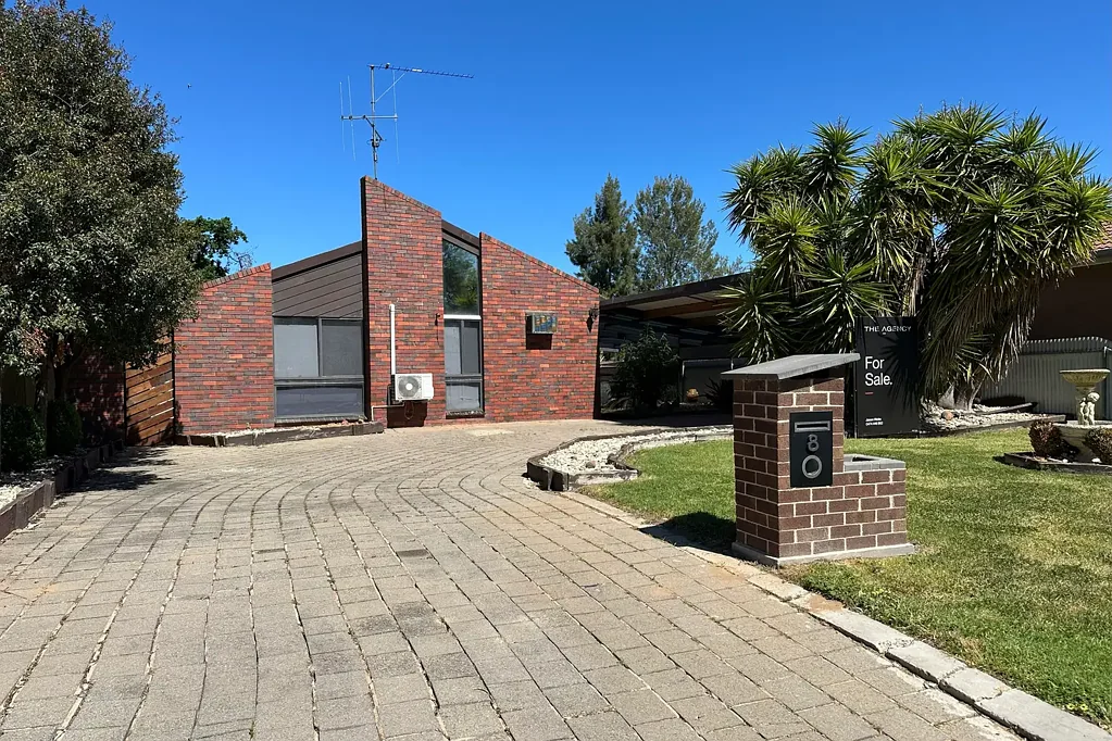 Mooroopna 3房  "First Home Buyers, Investors & Renovators - This One's Got Your Name on It!"