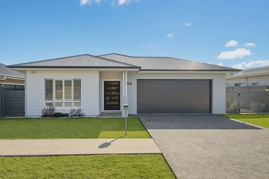 Thrumster 4Kwarto Parkland Outlook, Sun-filled Entertaining & Side Access