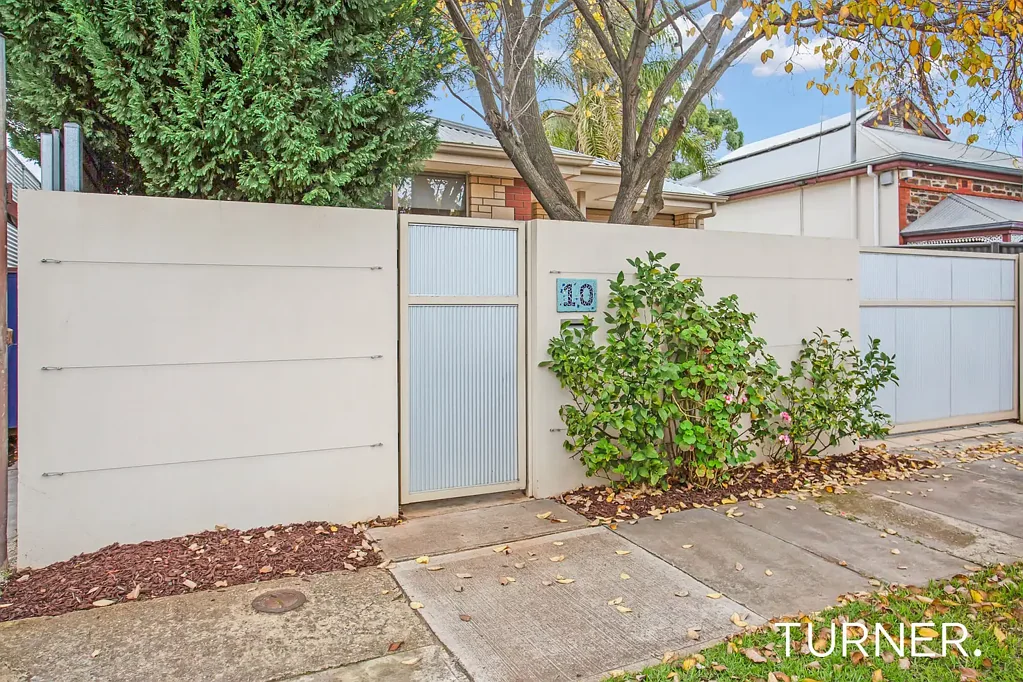 Spacious Family Living Close to the CBD