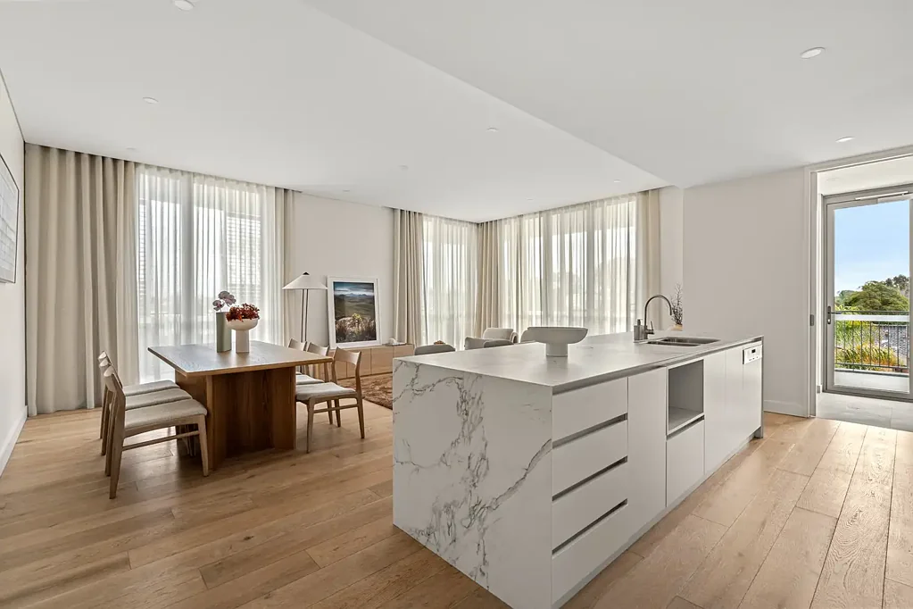 Dalkeith 3房  LIGHT, BRIGHT & MODERN - CENTRAL LOCATION
