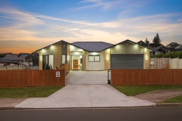 16 Catherine McLean Road, Pukekohe