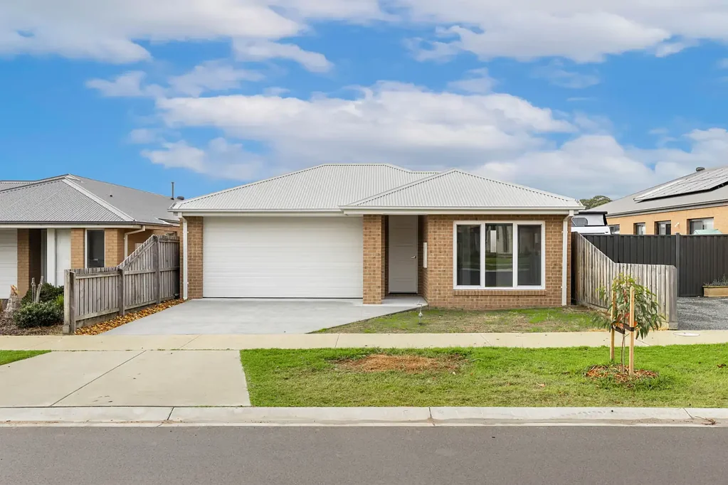 Paynesville 3 Slaapkamer New in Ilfracombe Way