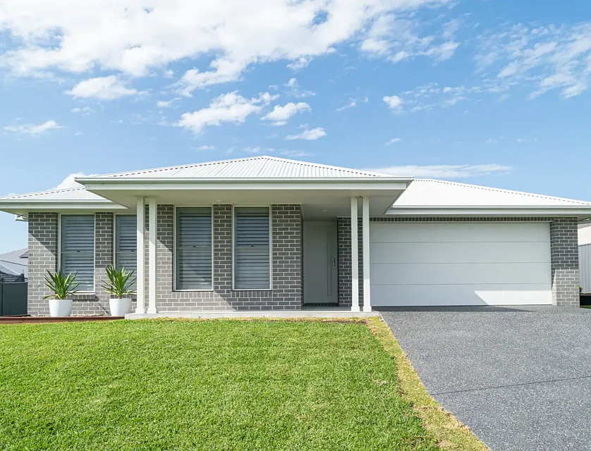 4 Auvergne Way, Old Bar, NSW 2430, 4 Kuwarto, 2 Banyo, House