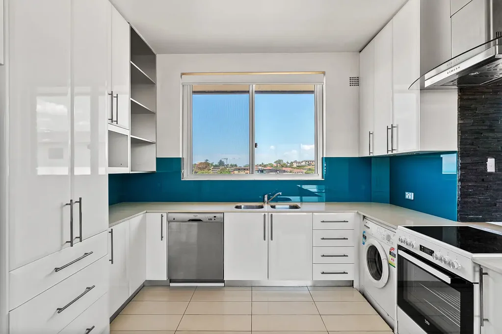 Beautifully Renovated Three Bedroom Apartment + Parking!