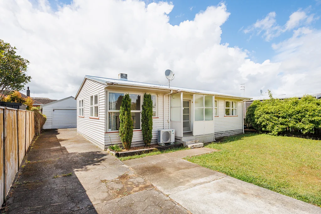 102 Limbrick Street, Terrace End, Palmerston North, Manawatu-Wanganui