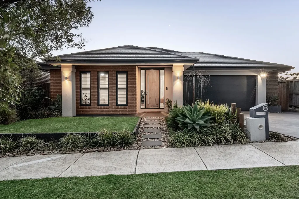 8 Nairn Drive, Armstrong Creek, VIC 3217
