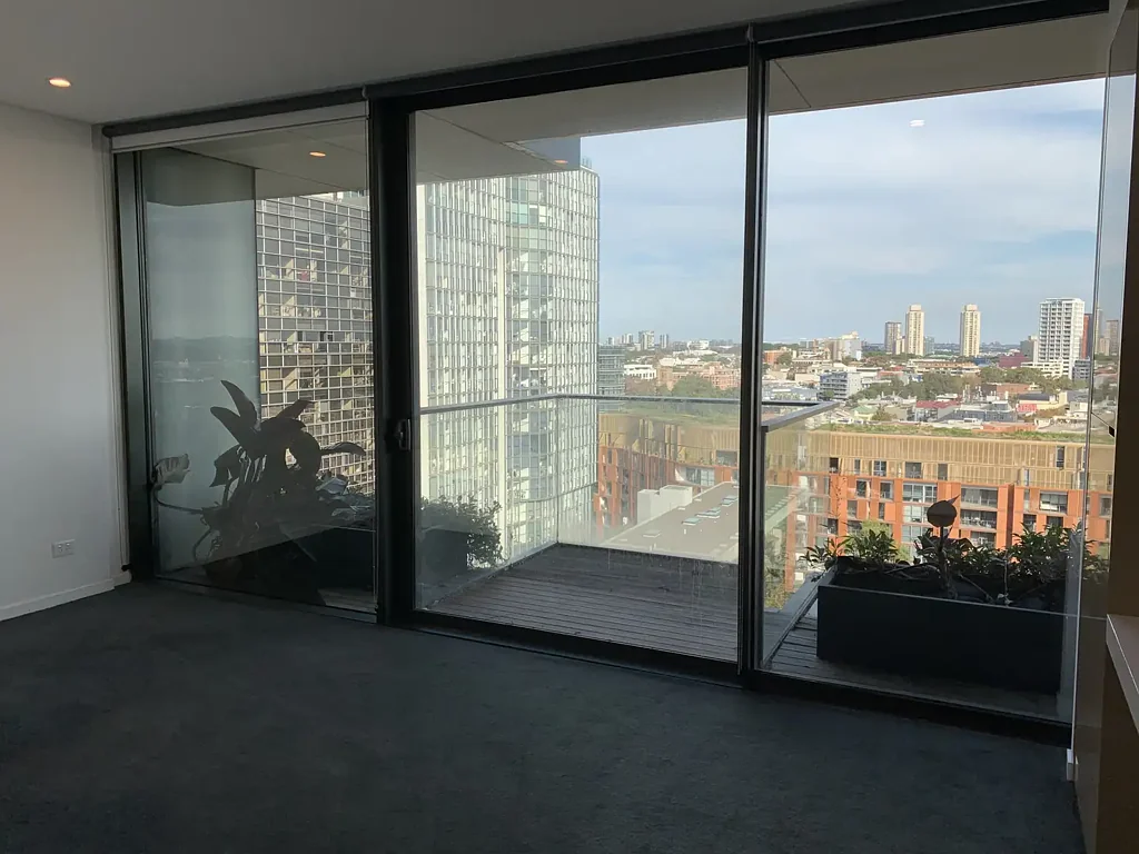 LEVEL 13 | MODERN & HIGH-LEVEL STUDIO WITH PARK VIEWS | BILLS INCLUDED | @ CENTRAL PARK