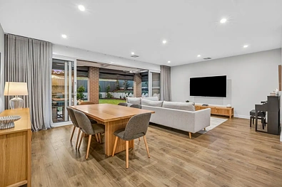 77 Southgate Drive, Leneva, VIC 3691, 4 Bedrooms, 2 Bathrooms, House