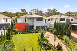 9 Bounty Way, Pacific Pines