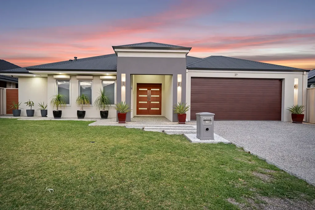 10 Domina Turn, Caversham, WA 6055