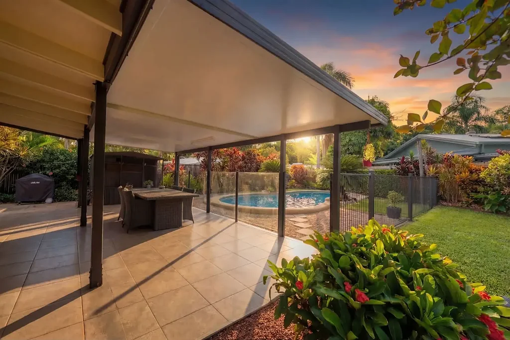 Kewarra Beach 5 Slaapkamer Spacious Family Living Just Moments from Kewarra Beach