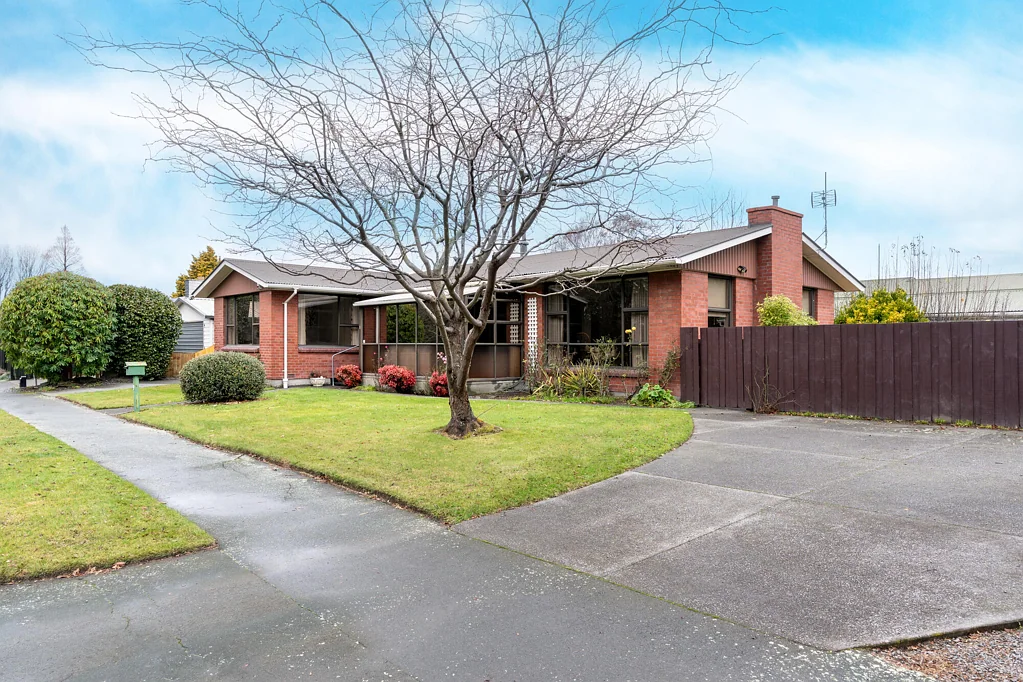 Avonhead 3Zimmer Family Favourite with Park & Playground Views