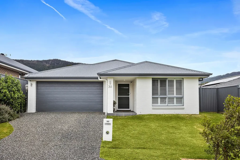 30 Sapphire Road, Stream Hill, NSW 2526