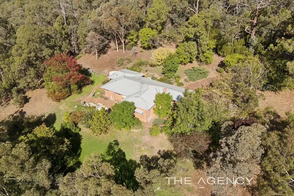 Parkerville 4房  5 Acre Parkland Paradise With Winter Creek