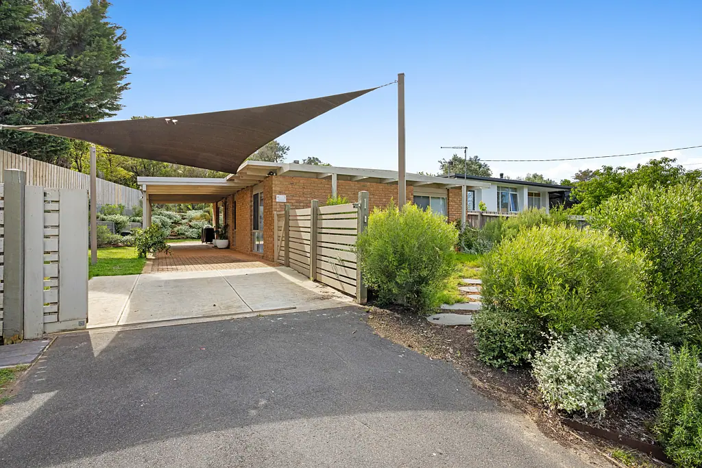 1 Jacqlyn Avenue, Rye, VIC 3941