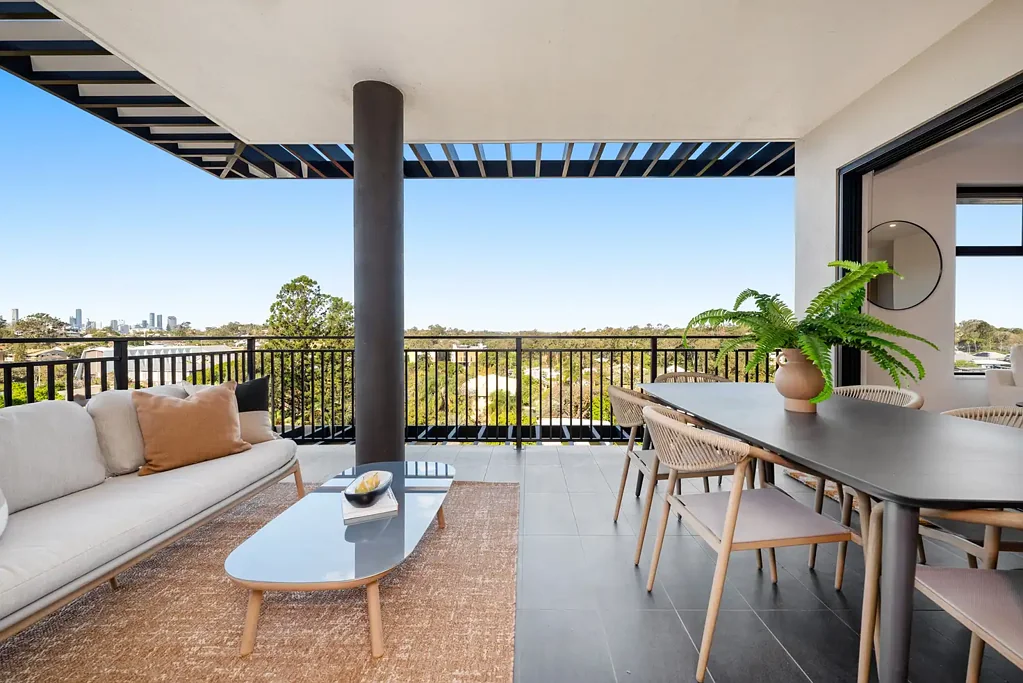 Indooroopilly 3 Slaapkamer Penthouse Apartment with Panoramic City Views