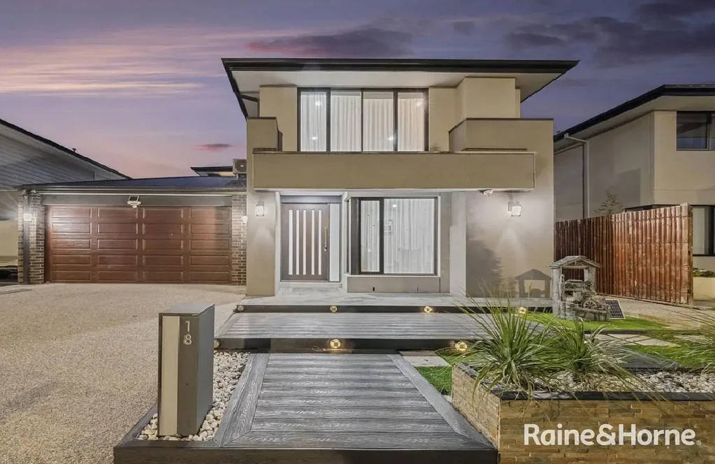 Fraser Rise 4 Bedroom "Sophisticated Luxury Living at its Finest with Top-Quality Finishes"