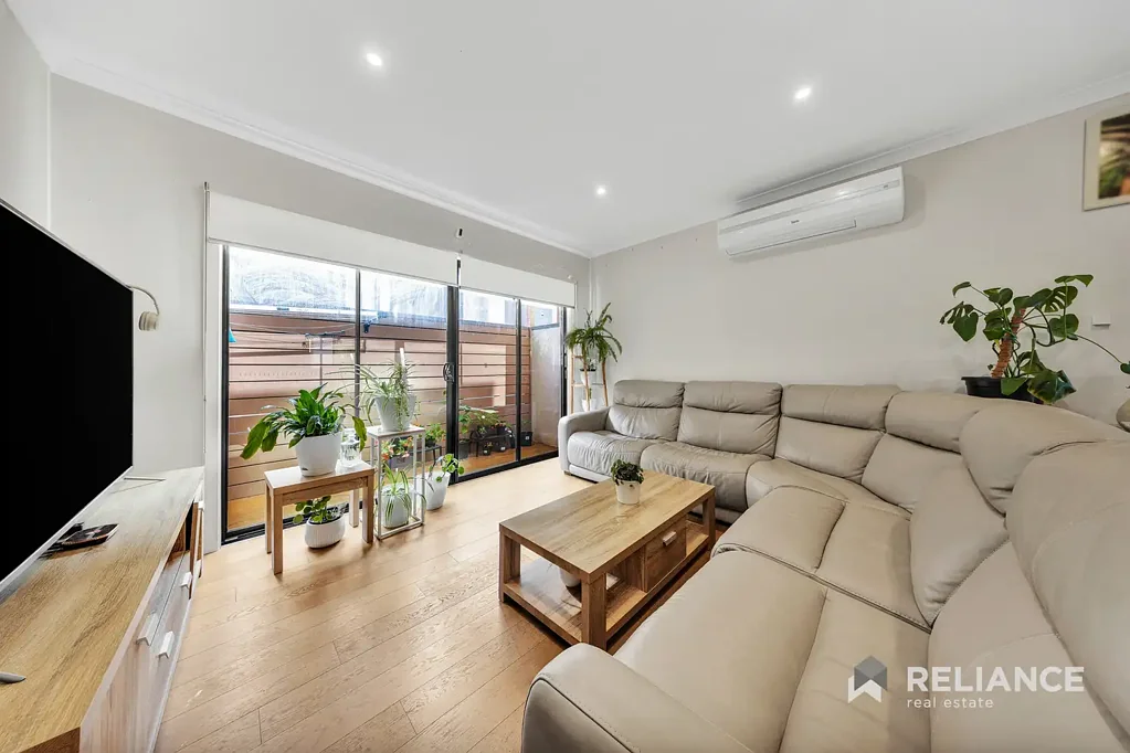 Tarneit 2Kwarto Stylish, Low-Maintenance Living in the Heart of Tarneit – Perfect for First Home Buyers, Downsizers & Investors!