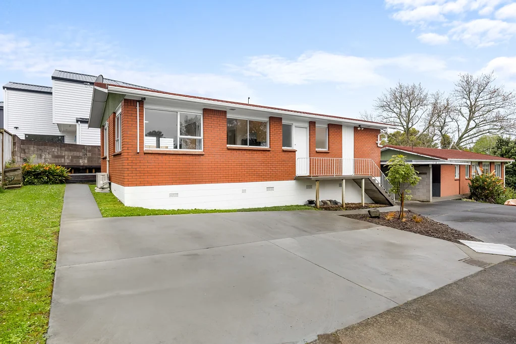 Howick 2房  SINGLE-LEVEL LIVING WITH PARKING TO IMPRESS