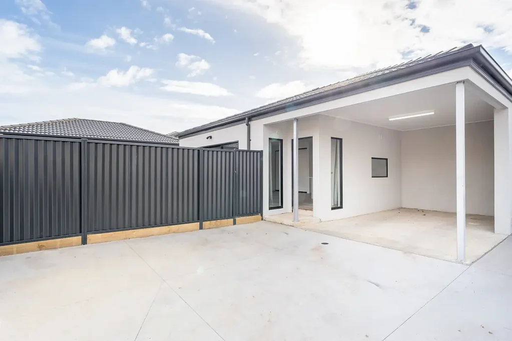 Modern Comfort in a Peaceful Setting