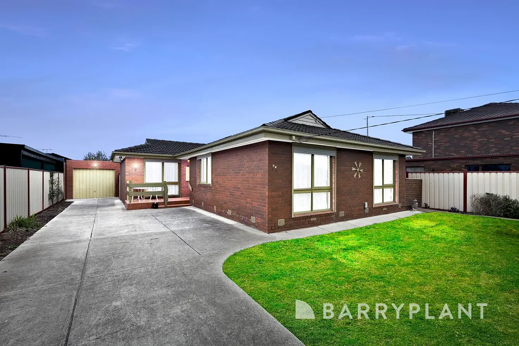 St Albans 3 Bedroom Solid Brick Family Home with Space, Comfort, and Prime Convenience
