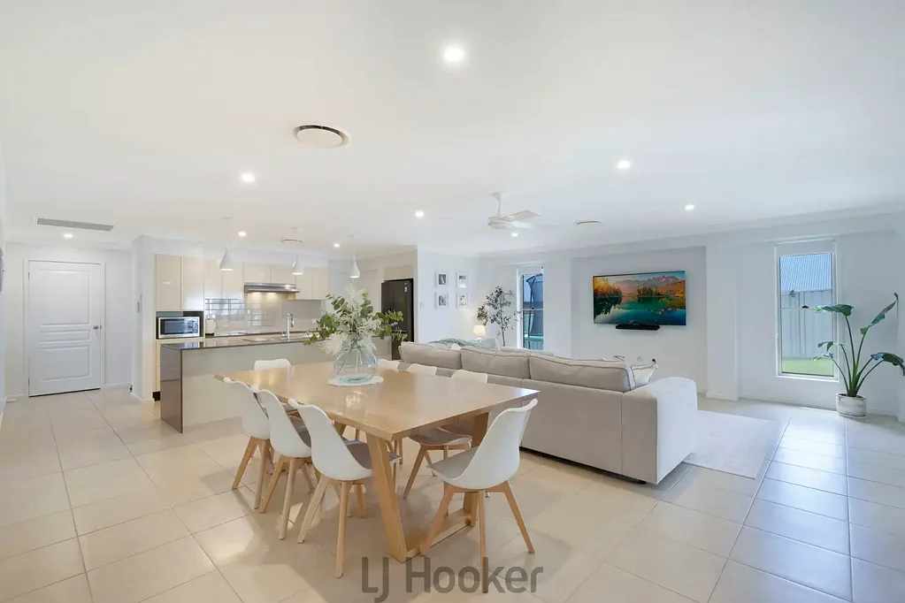 9 Fred Avery Drive, Buttaba, NSW 2283