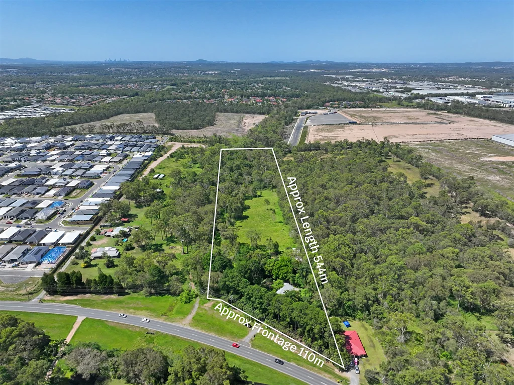 Park Ridge 3 Bedroom Dream Big on This Expansive 4.07-Hectare Prime Property