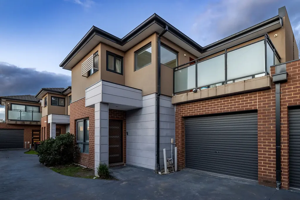 Stunning Modern Elegance! Luxury living in top location!