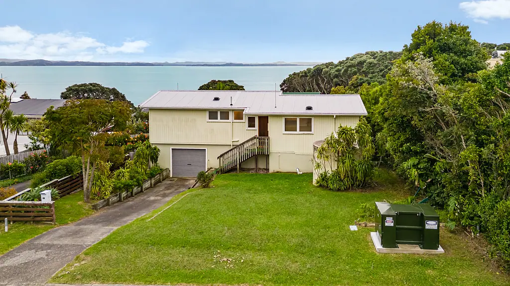 40 Pacific Parade, Army Bay, Rodney, Auckland