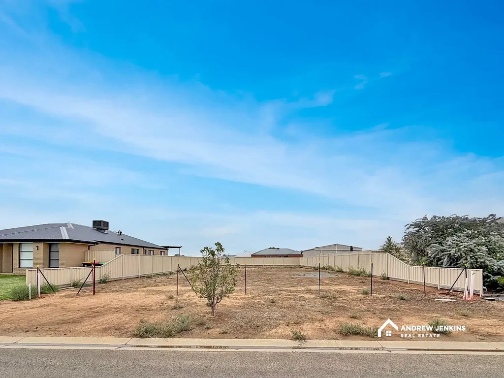 Tocumwal  Prime Fully Fenced Block in Fenhill Estate