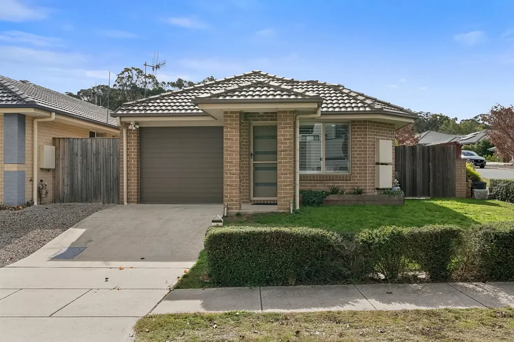 Bonner 2房  Rare Separate Title Opportunity - 2 Bedroom Single-Level Living in Bonner