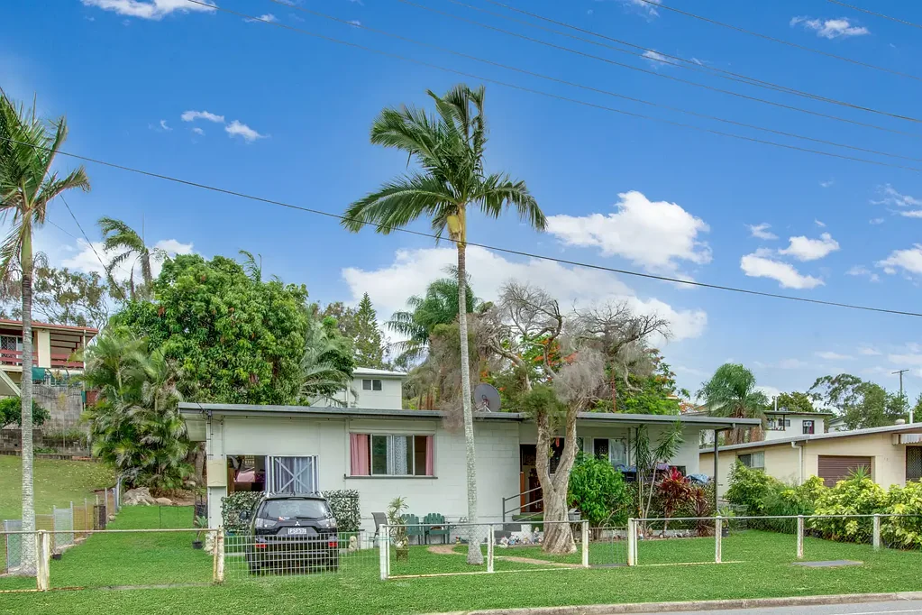 TIDY HOME IN HANDY LOCATION