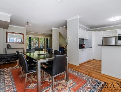 16 Constitution Street, East Perth, Perth CBD, 3房, 2浴, House