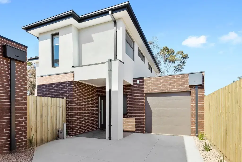 Fresh, Modern & Central!
