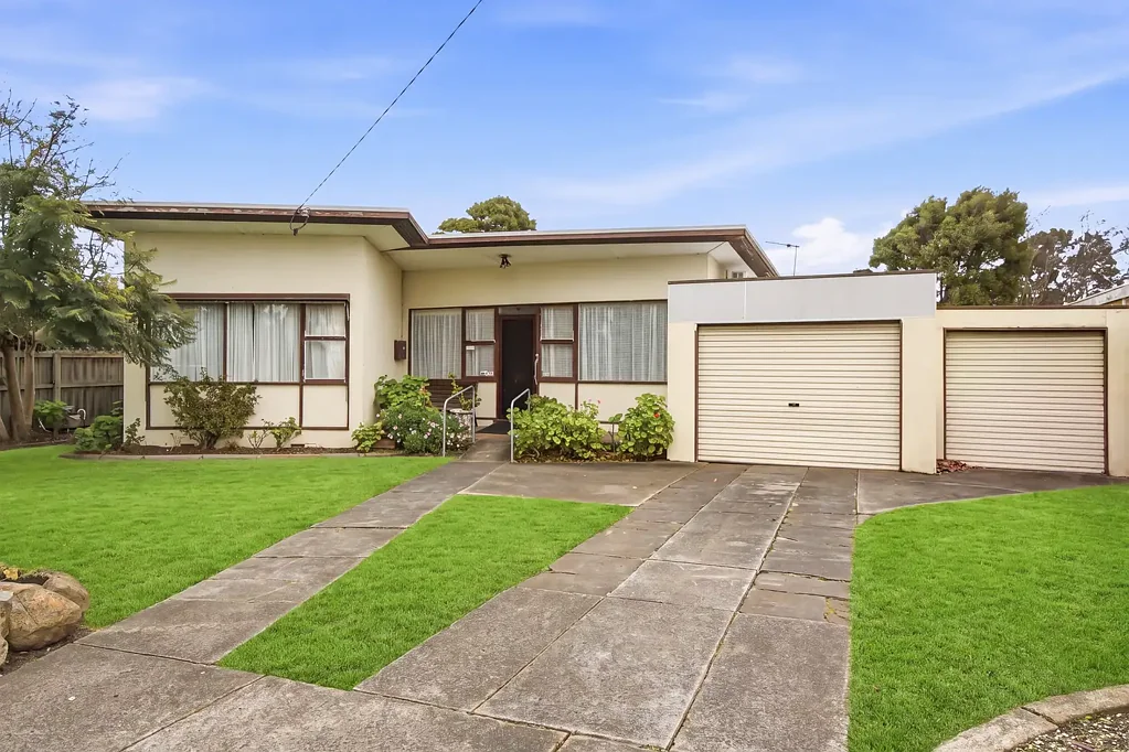 Warrnambool 3 Bedroom Retro Charm in a Tightly Held Location