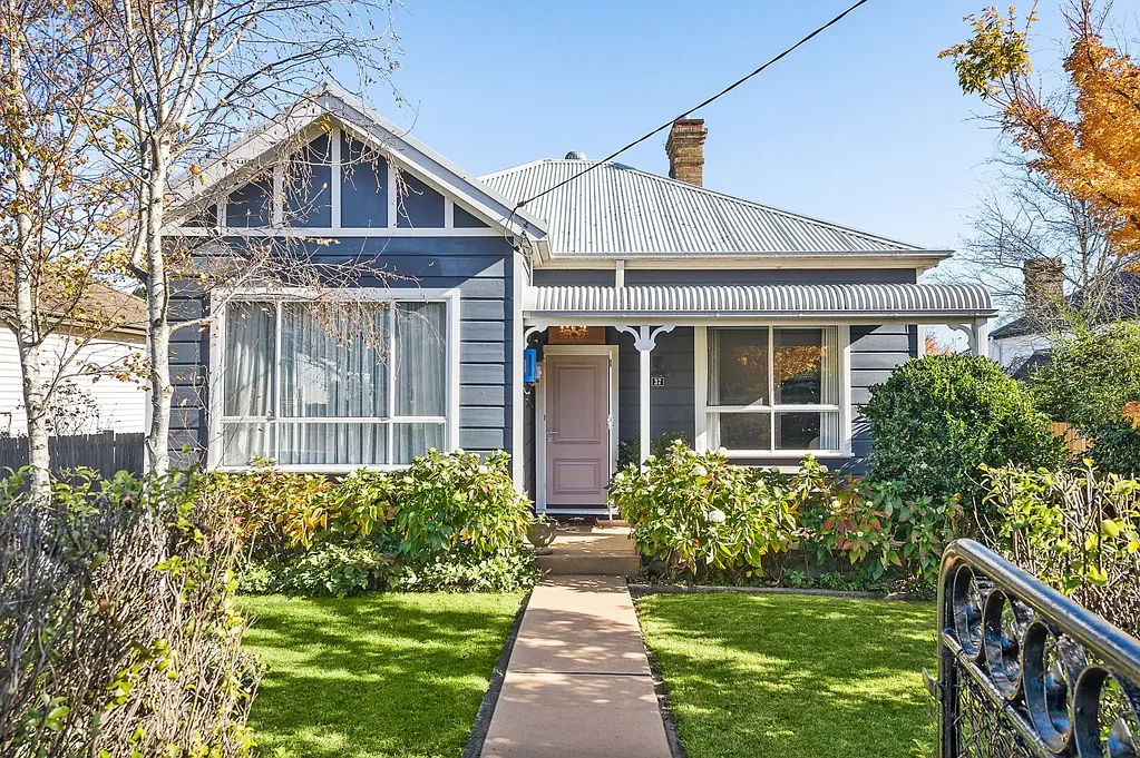 Moss Vale 3Kwarto Renovated Character Cottage on bright and sunny block-Walk to Town