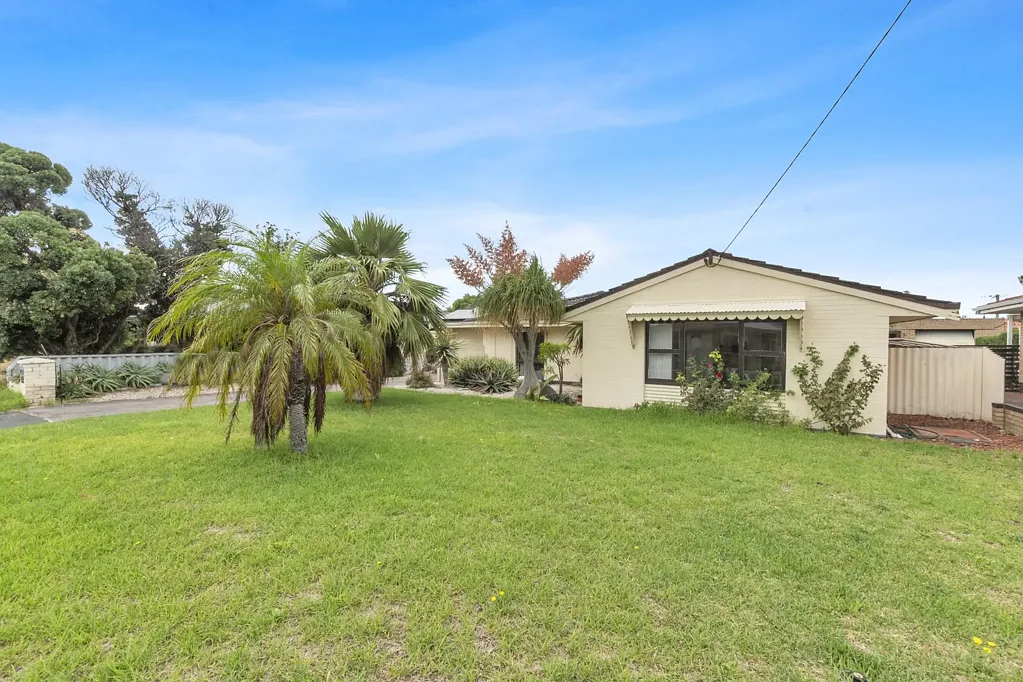 27 Bermuda Rd, Safety Bay, WA 6169