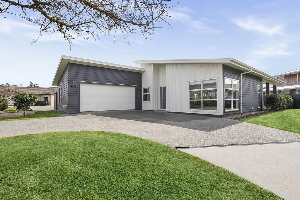 Cambridge 3 Bedroom Easy Living, Moments from Lake Karapiro
